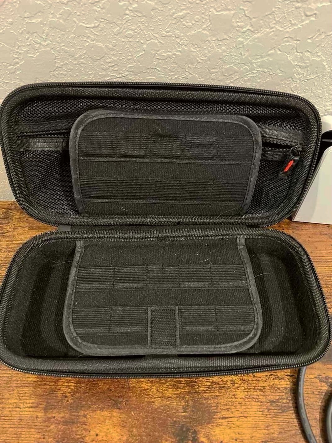 Nintendo Switch OLED Console 7A16 Used image 2