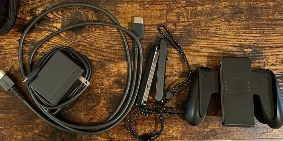 Nintendo Switch OLED Console 7A16 Used image 4