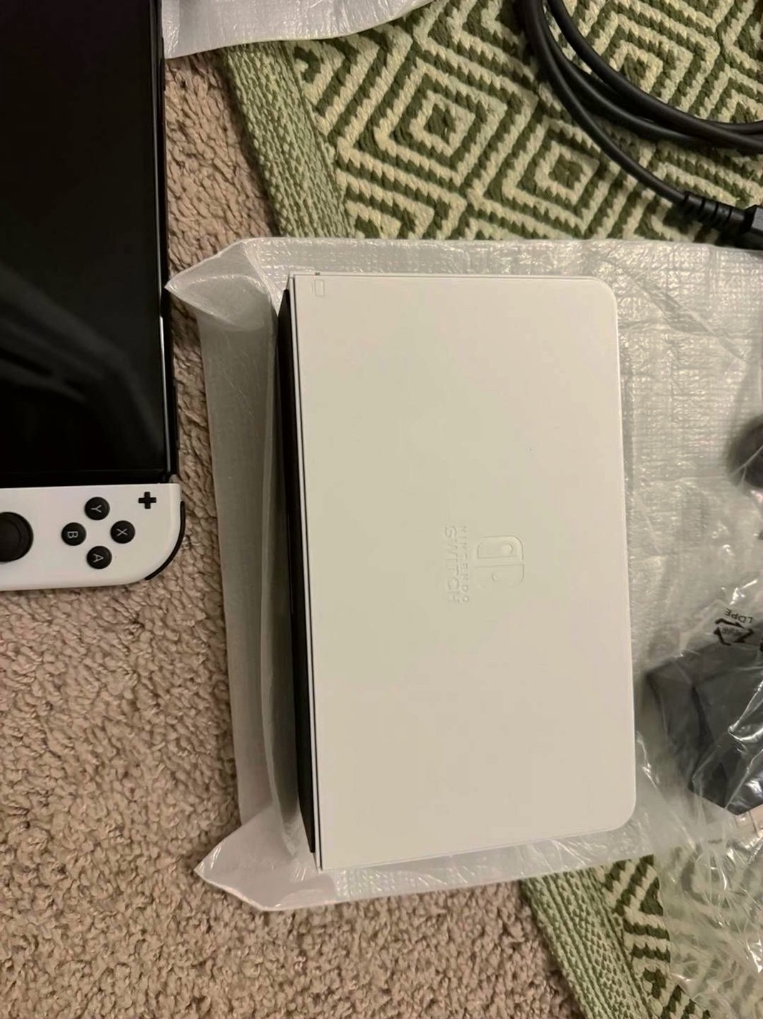 Nintendo Switch OLED Console 3F29 Used image 2