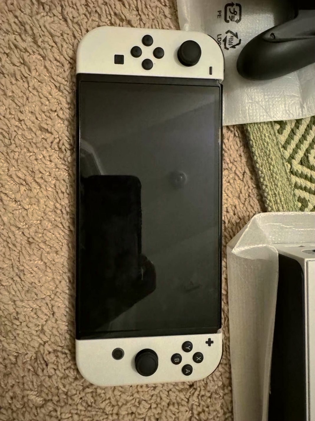 Nintendo Switch OLED Console 3F29 Used image 3