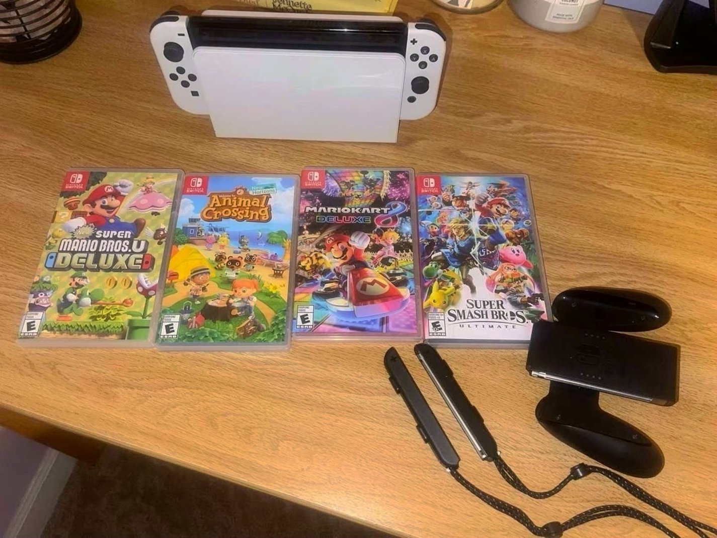Nintendo Switch OLED White Bundle 8H15 - Used