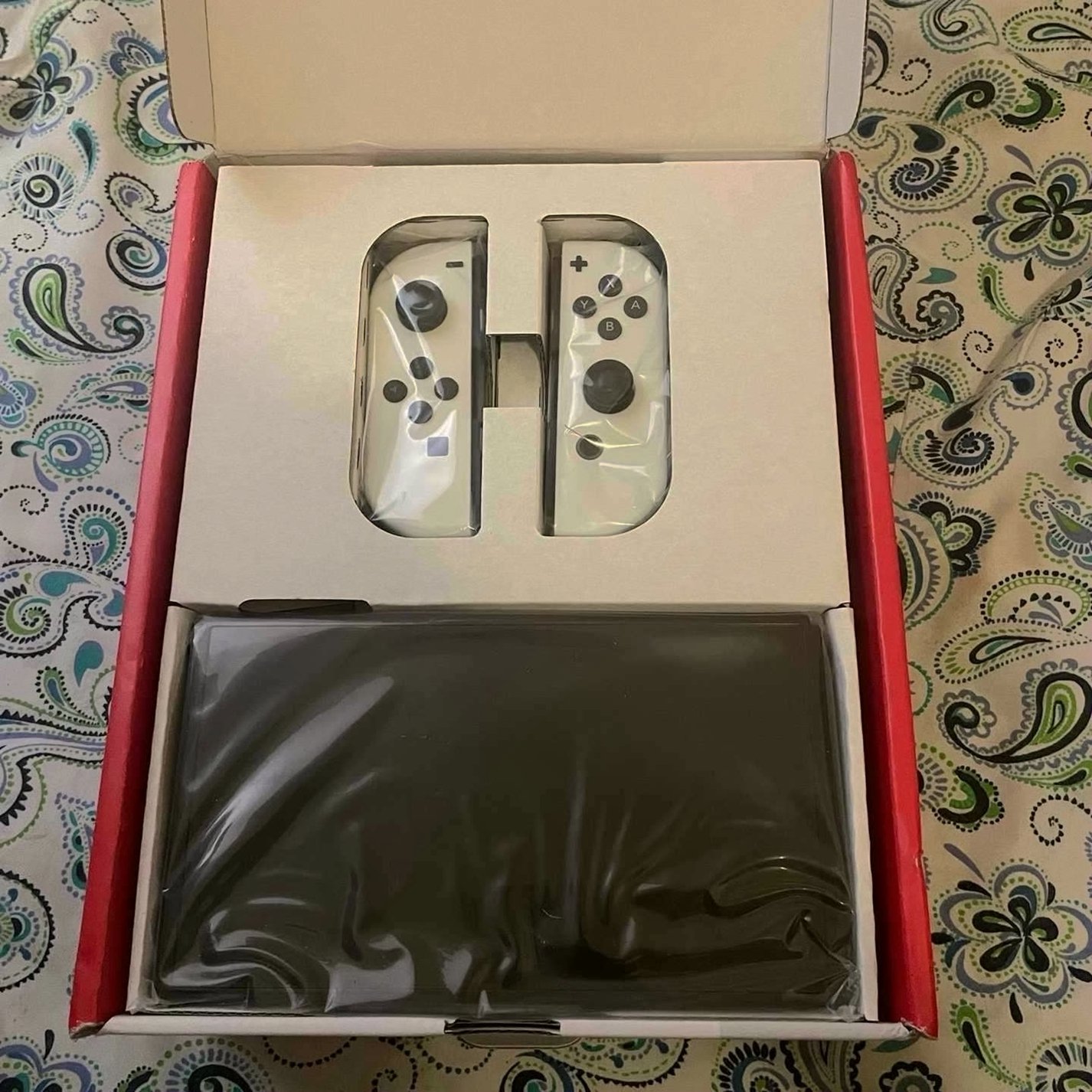 Nintendo Switch OLED 9A83 Used image 2