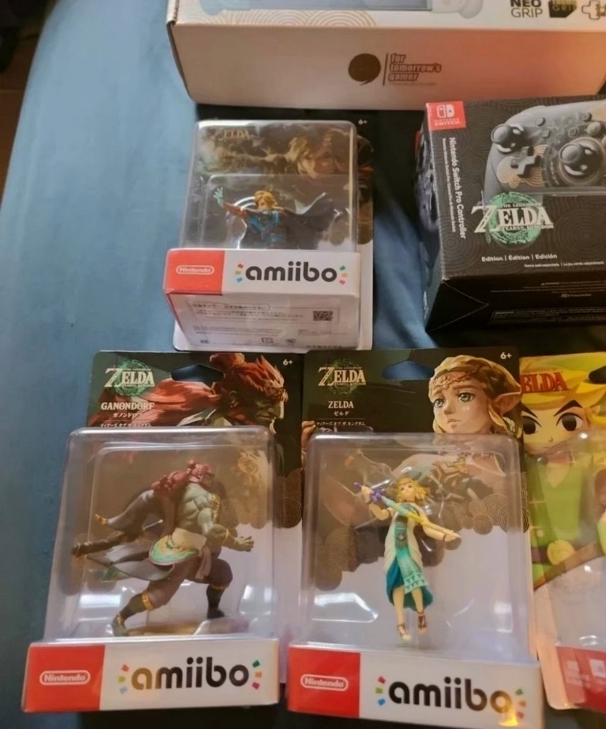 Nintendo Switch OLED Zelda Tears of the Kingdom Bundle Used image 2