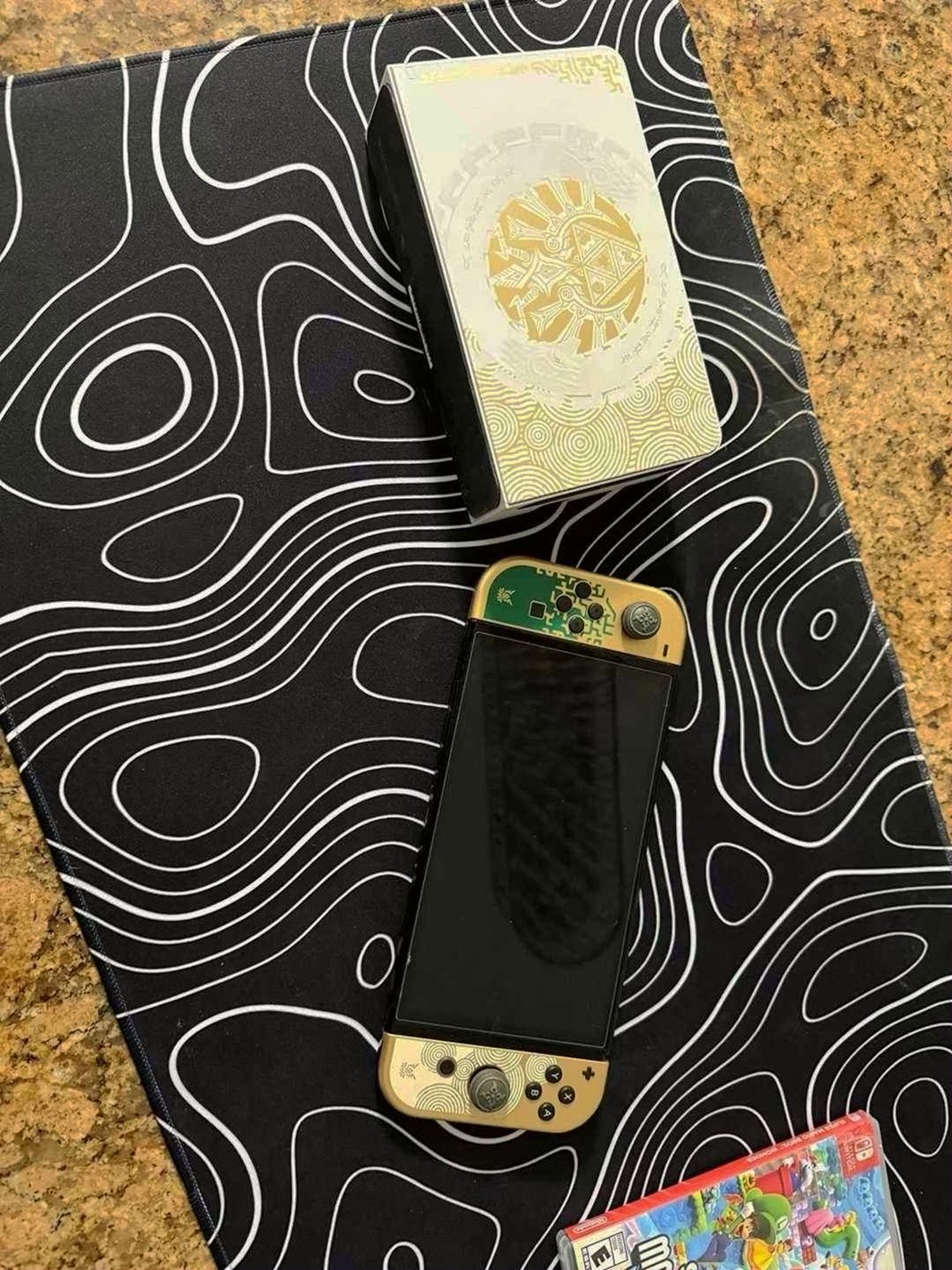 Nintendo Switch OLED 6V87 Zelda Edition Used