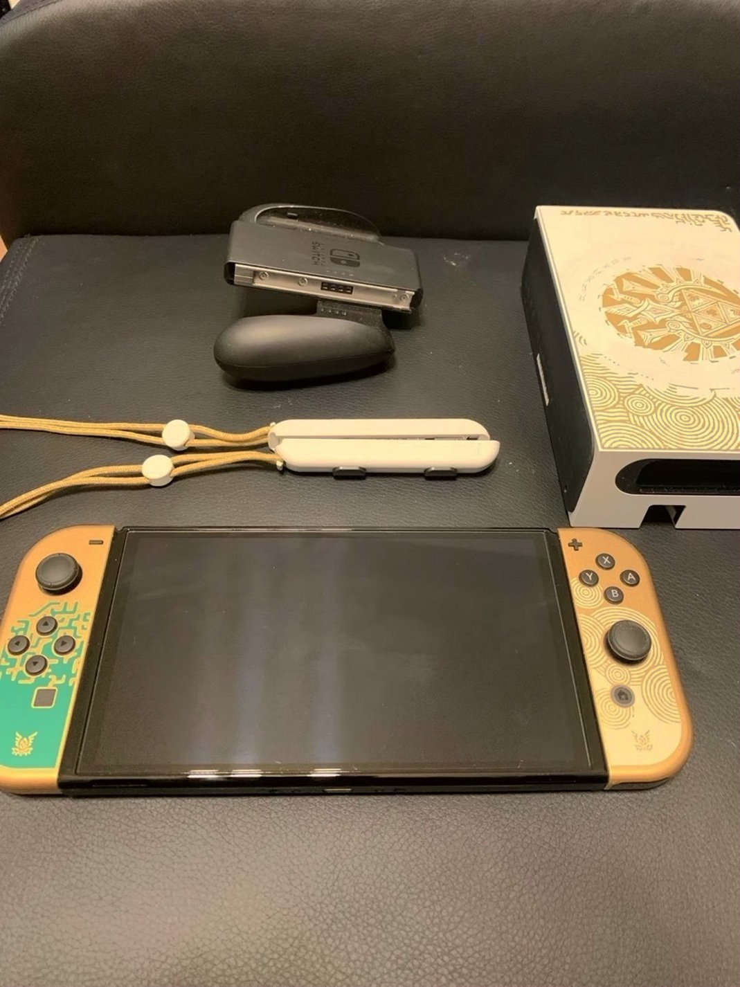 Nintendo Switch OLED Zelda Tears of the Kingdom 2B65 - Used image 3