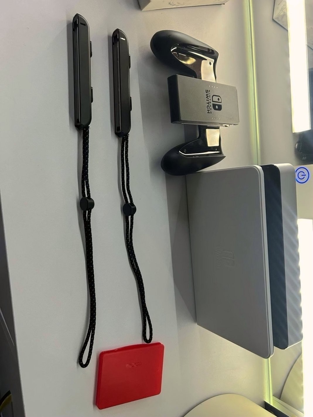 Nintendo Switch OLED 2D73 - Used image 2