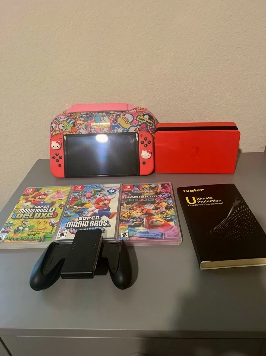 Nintendo Switch OLED 64GB Hello Kitty Bundle Used