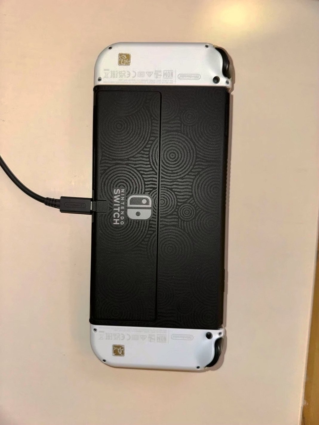 Nintendo Switch OLED Zelda Edition 3F93 - Used image 3