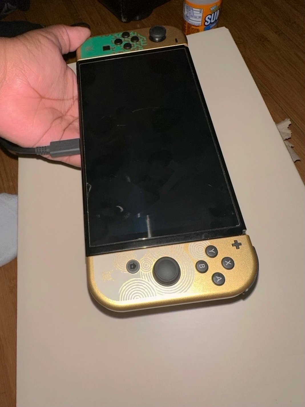 Nintendo Switch OLED Zelda Edition 3F93 - Used image 4