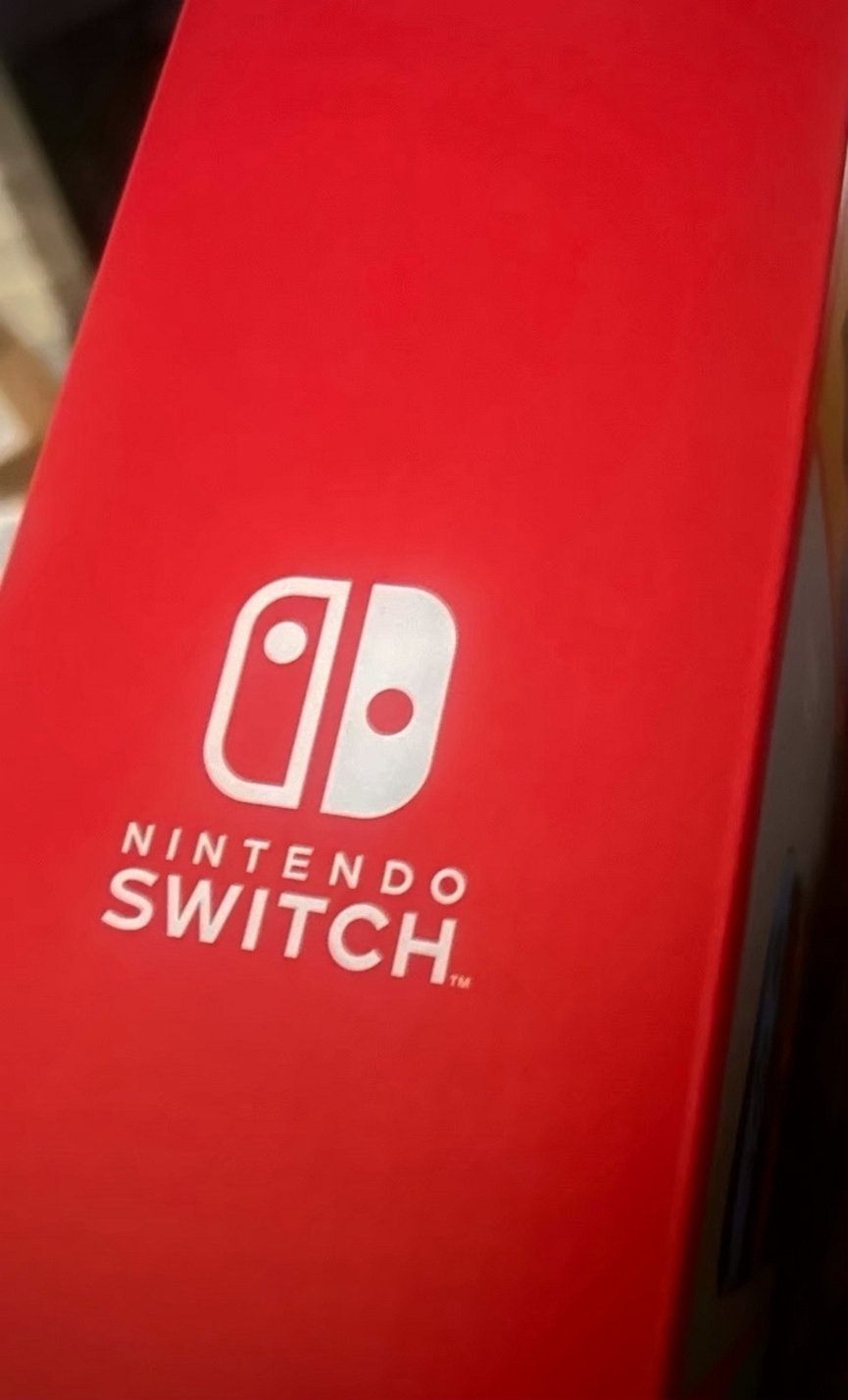 Nintendo Switch OLED 8V33 - Used image 3