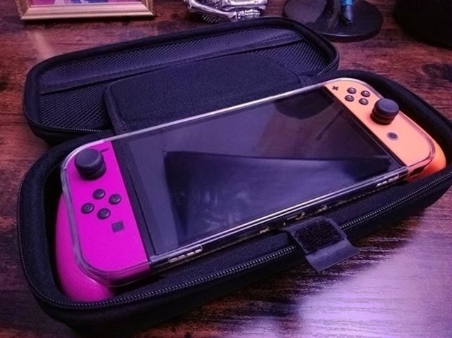 Nintendo Switch OLED Console 256GB Purple/Red Used