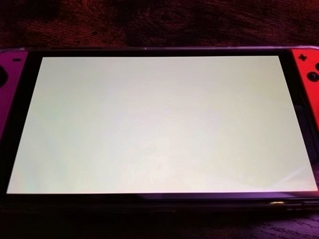 Nintendo Switch OLED Console 256GB Purple/Red Used image 3