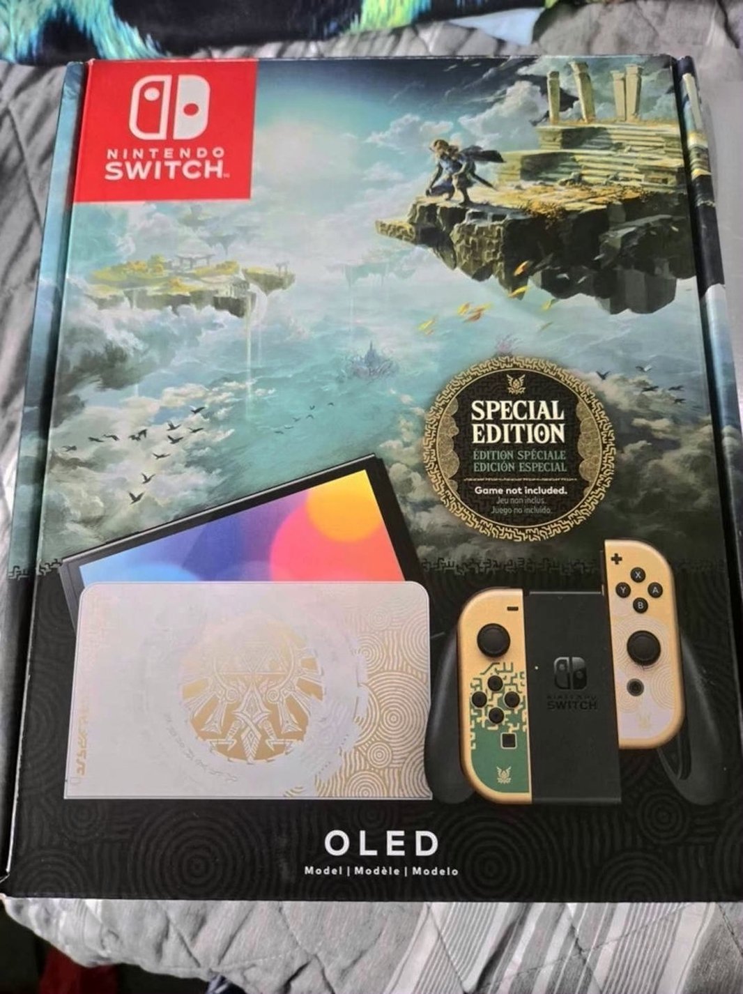 Nintendo Zelda Tears of the Kingdom 6P78 OLED Bundle - Used