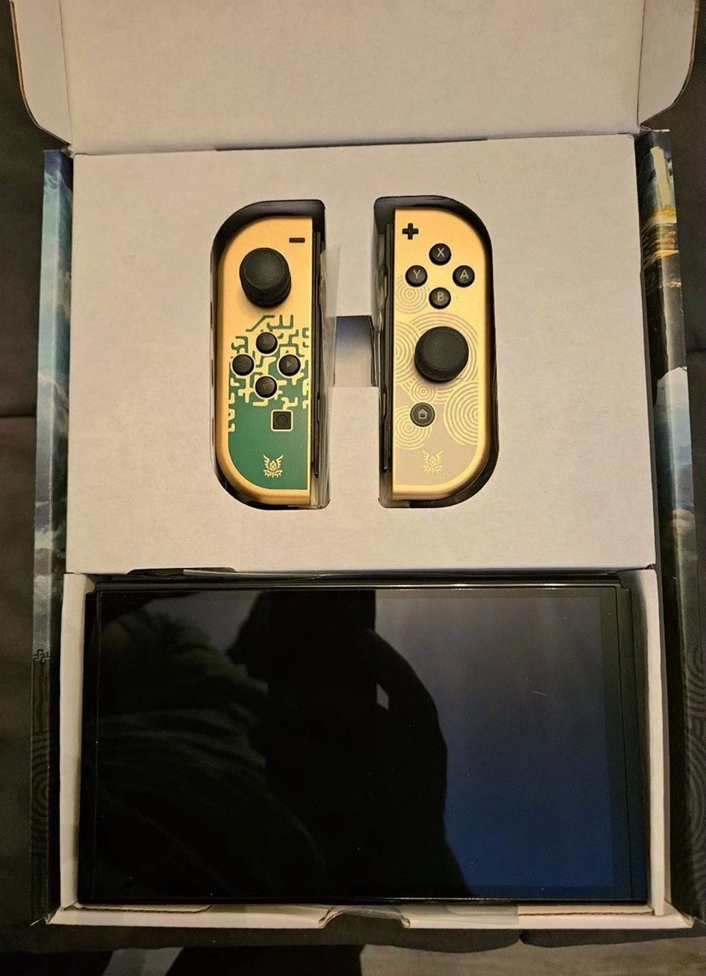 Nintendo Switch OLED Zelda Tears of the Kingdom Unlocked - Used image 5