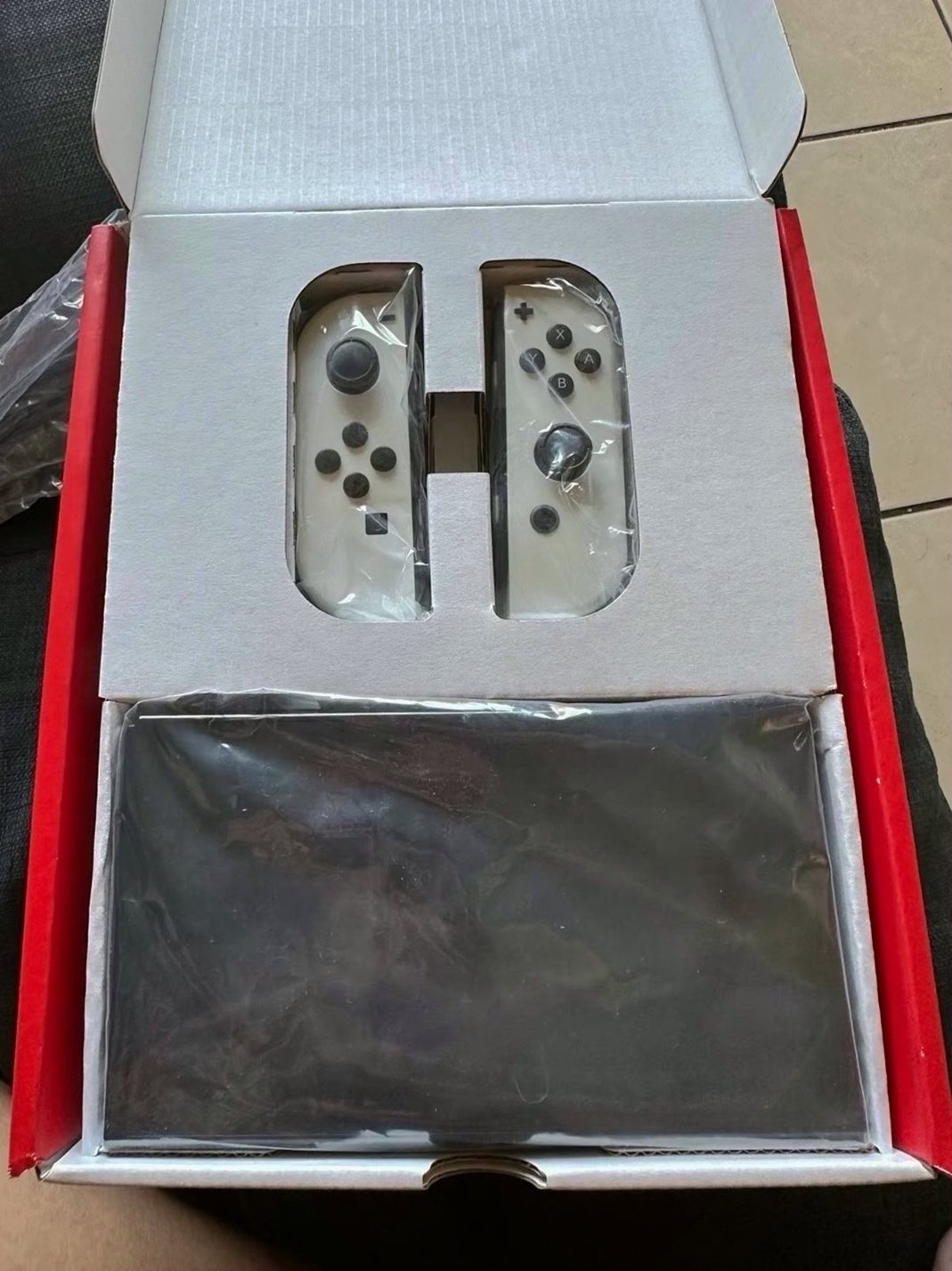 Nintendo Switch OLED 5L69 - Used image 3