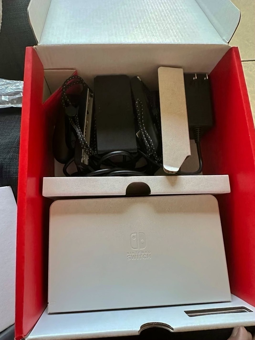 Nintendo Switch OLED 5L69 - Used image 4