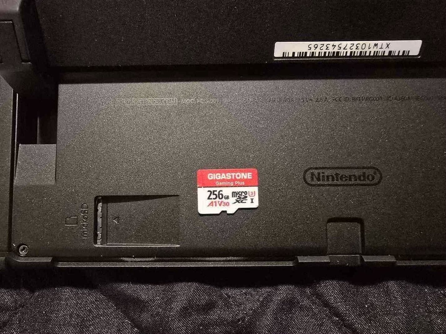 Nintendo Switch OLED Bundle 256GB - Used image 2