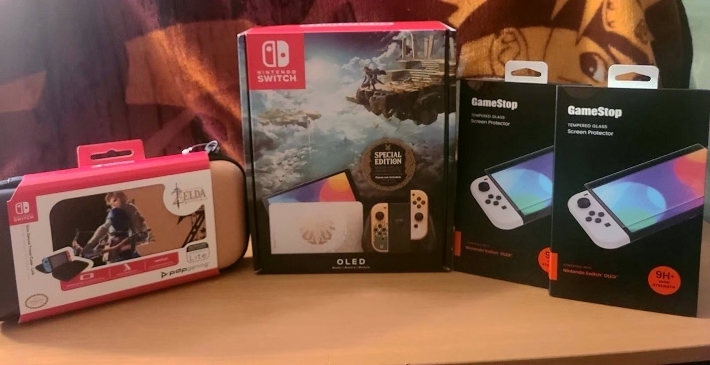 Nintendo Switch OLED The Legend of Zelda Tears of the Kingdom Edition Unlocked - Used