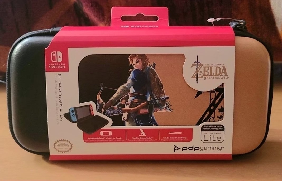 Nintendo Switch OLED The Legend of Zelda Tears of the Kingdom Edition Unlocked - Used image 4