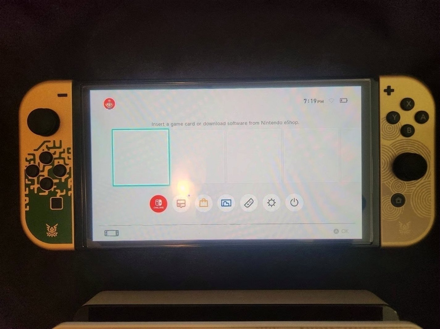 Nintendo Switch OLED 5C15 64GB White Unlocked - Used image 4