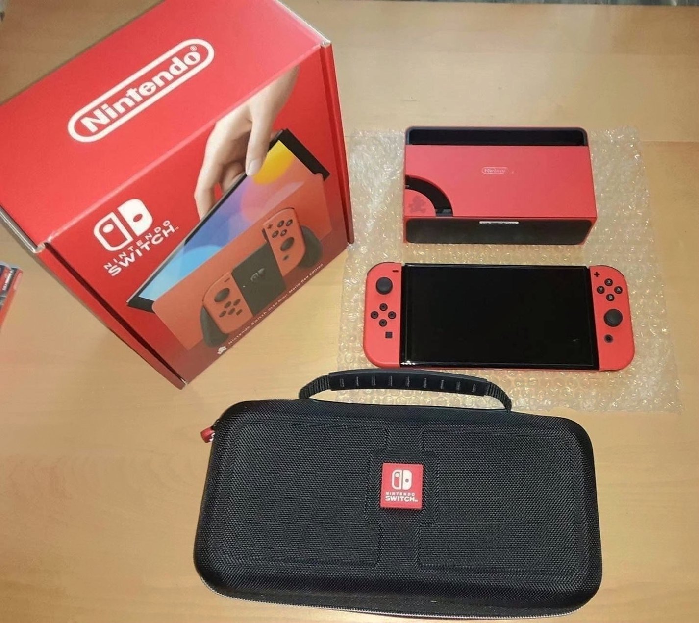 Nintendo Switch OLED 64GB Mario Red Edition Unlocked - Used image 2