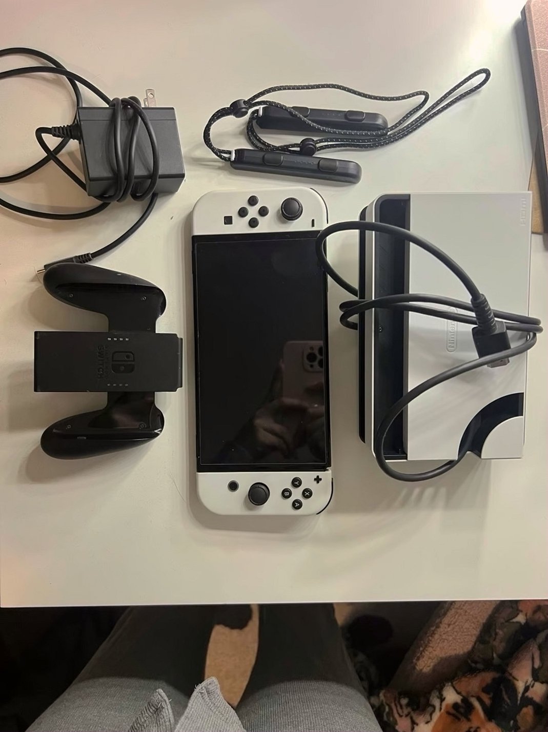Nintendo Switch OLED 2U78 Unlocked - Used image 3