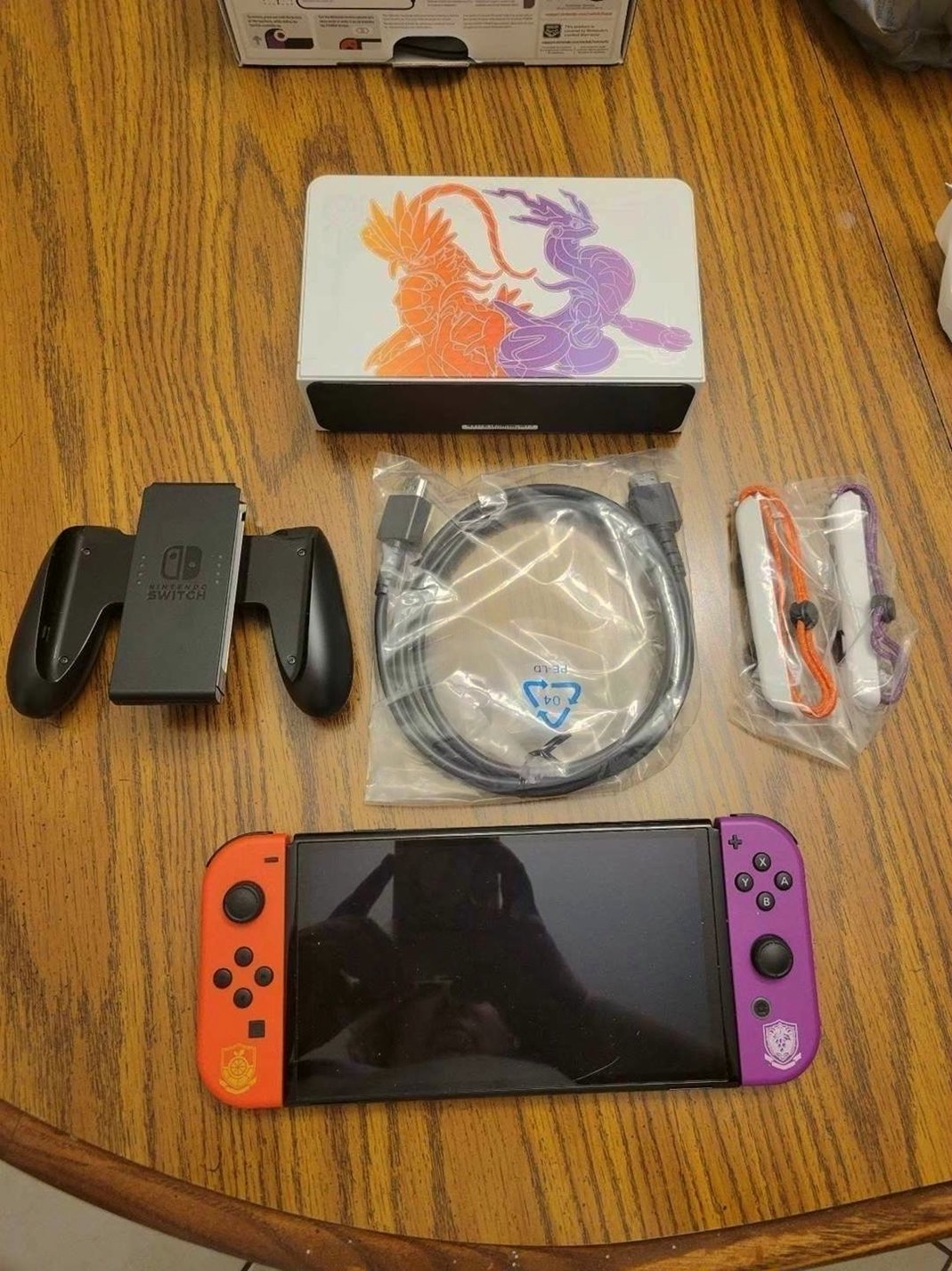 Nintendo Switch OLED Pokemon Scarlet & Violet Edition - Used