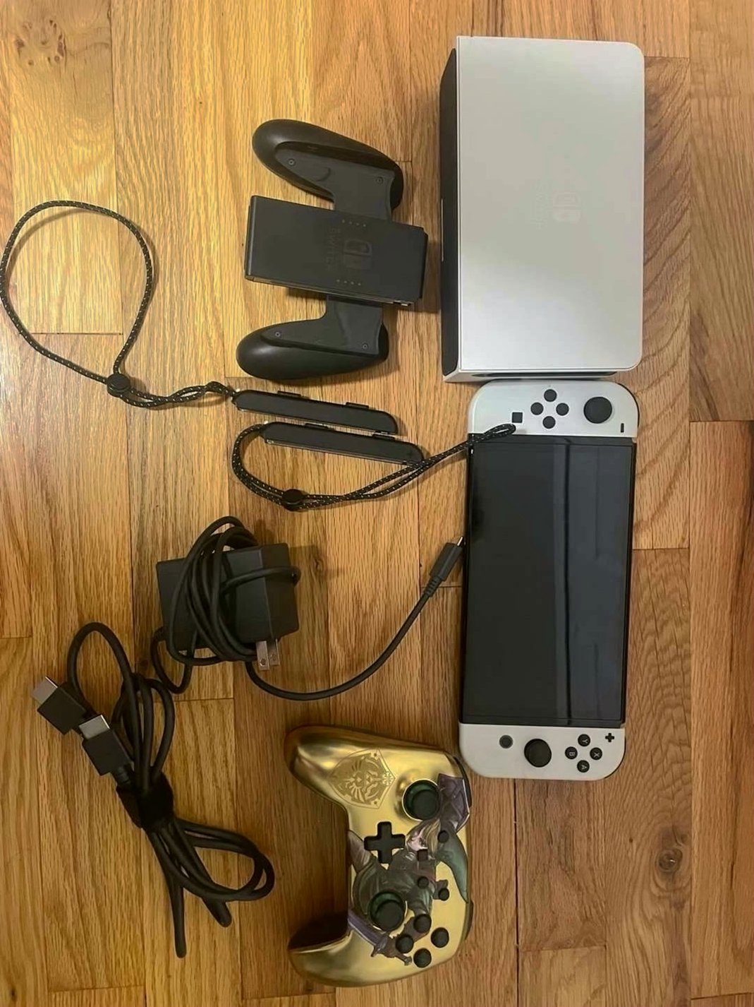 Nintendo Switch OLED Console 1Y19 - Used