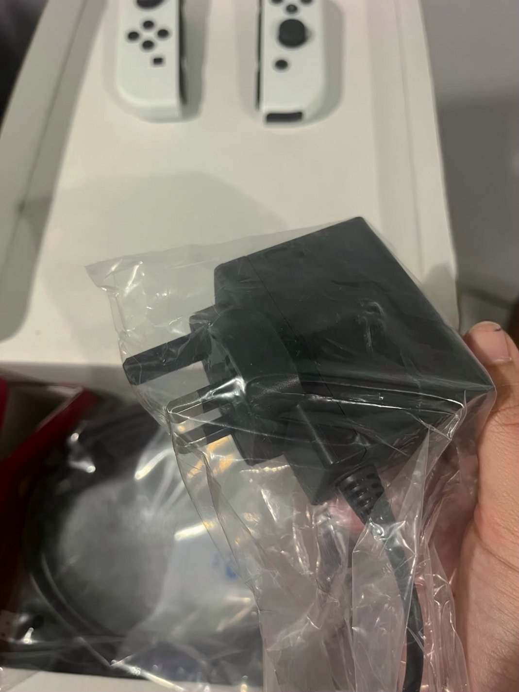 Nintendo Switch OLED 8F29 UK Version Used image 4