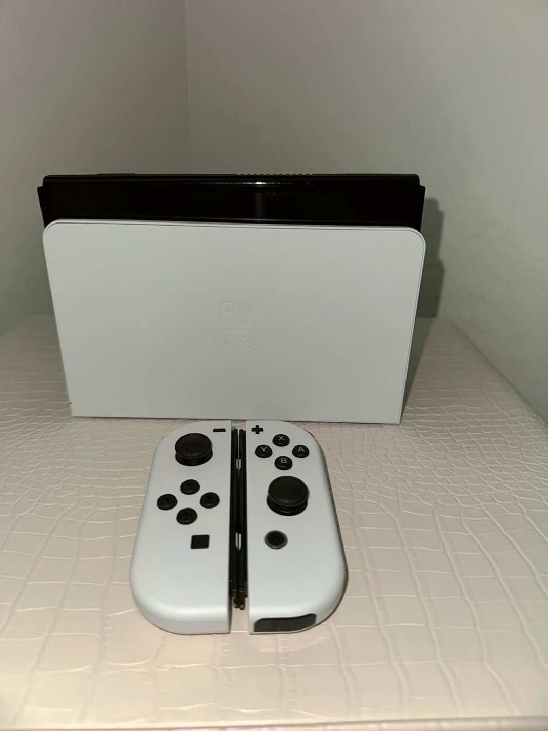 Nintendo Switch OLED Bundle 1U25 - Used image 5