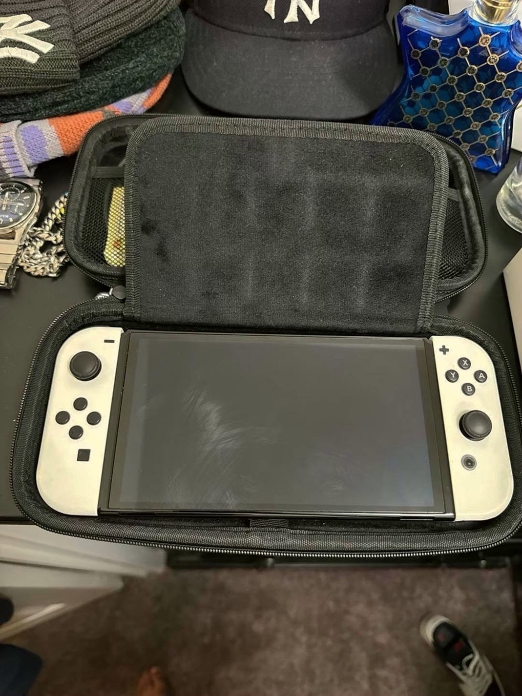 Nintendo Switch OLED 64GB White - Used