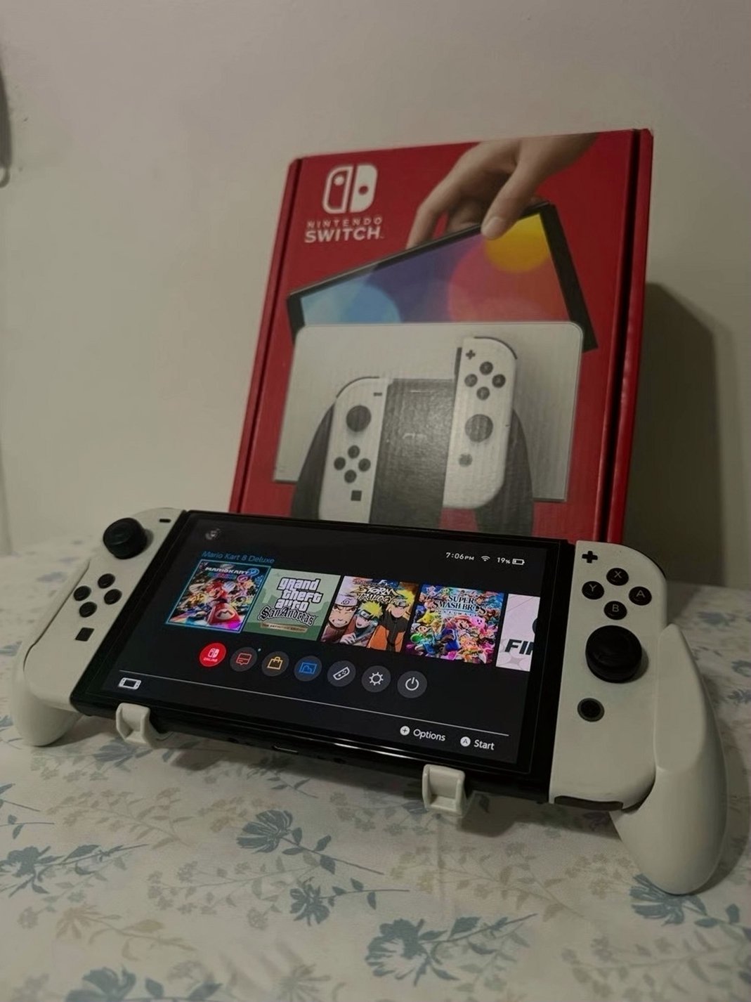 Nintendo Switch OLED 1TB SD Card Android Used image 5