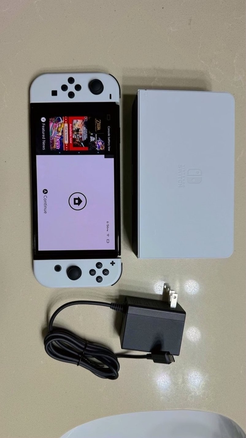 Nintendo Switch OLED Model 5R61 Used image 2