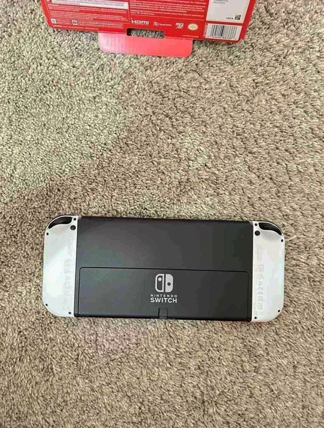 Nintendo Switch OLED 64GB White Joy-Con Unlocked - Used image 3
