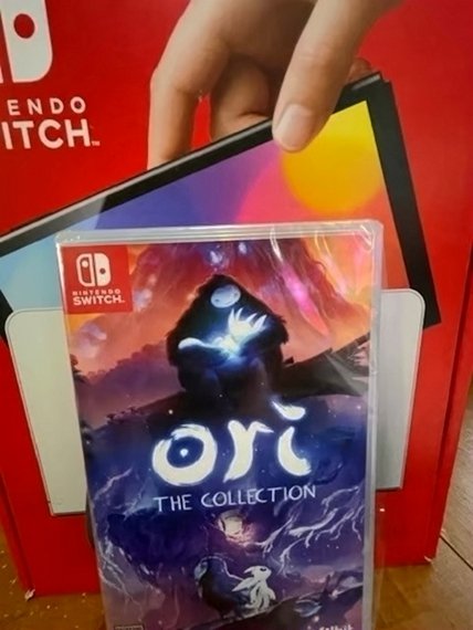 Nintendo Switch OLED with Ori The Collection Game - New image 2
