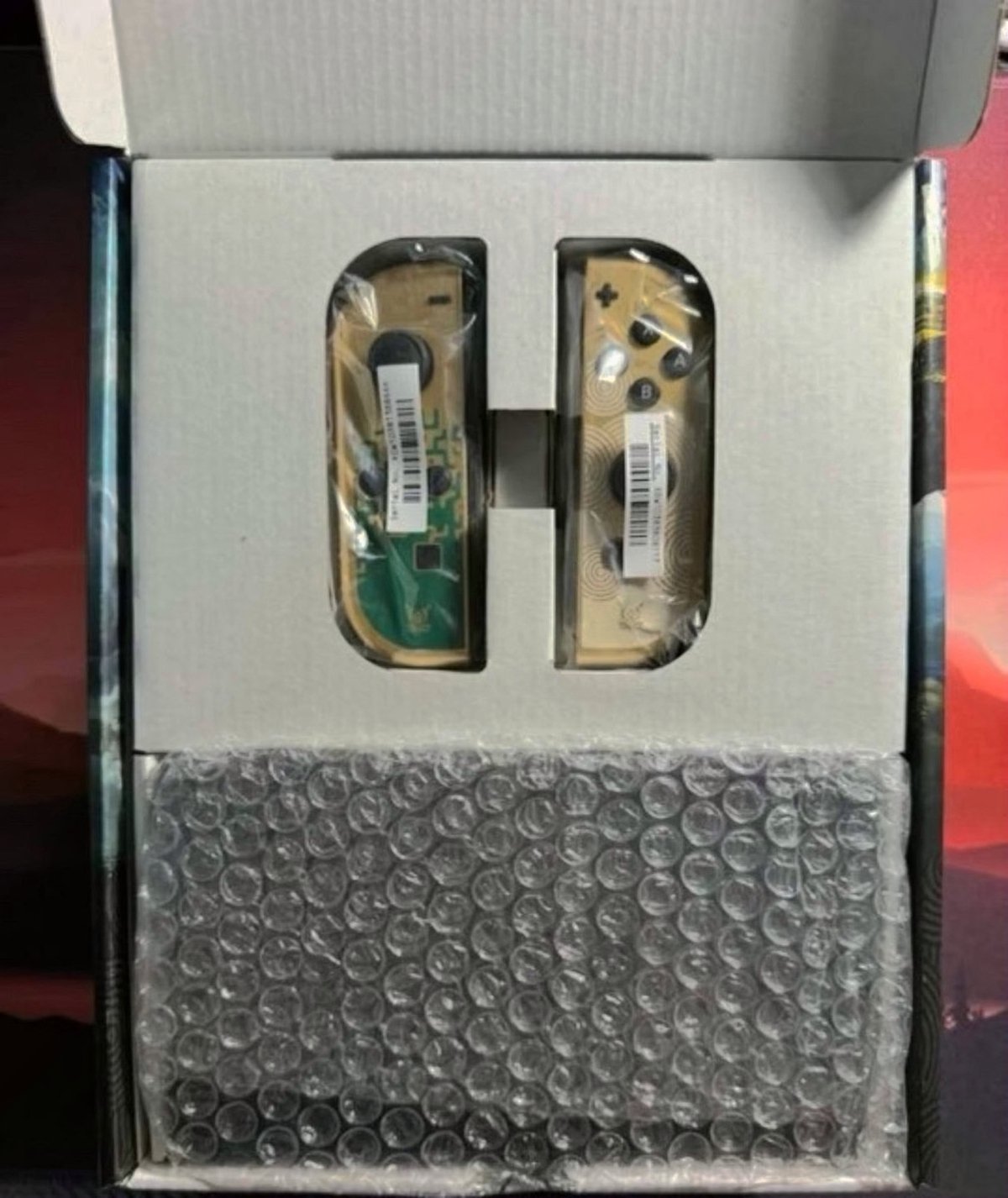 Nintendo Switch OLED 9X12 Special Edition Unlocked - Used image 2