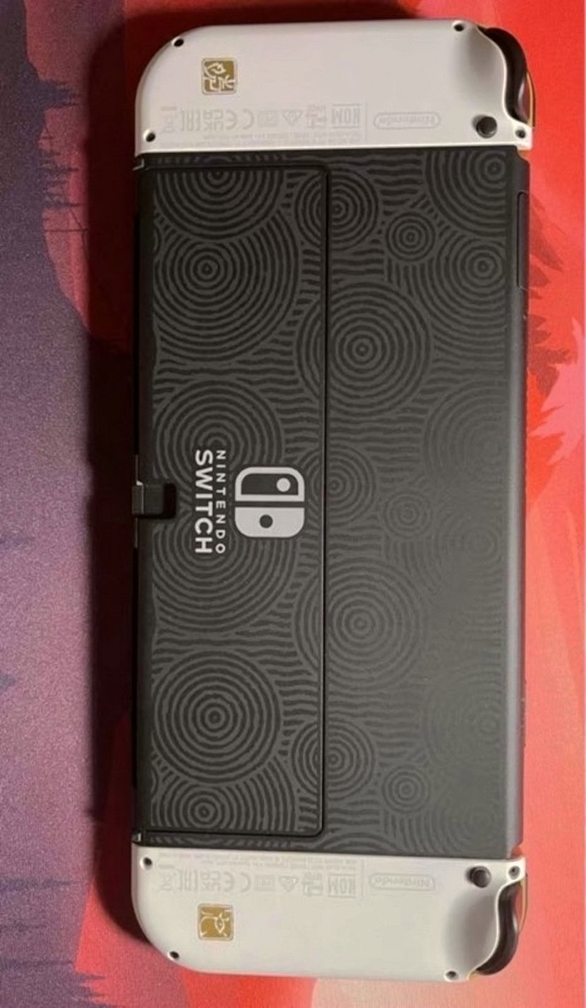 Nintendo Switch OLED 9X12 Special Edition Unlocked - Used image 5