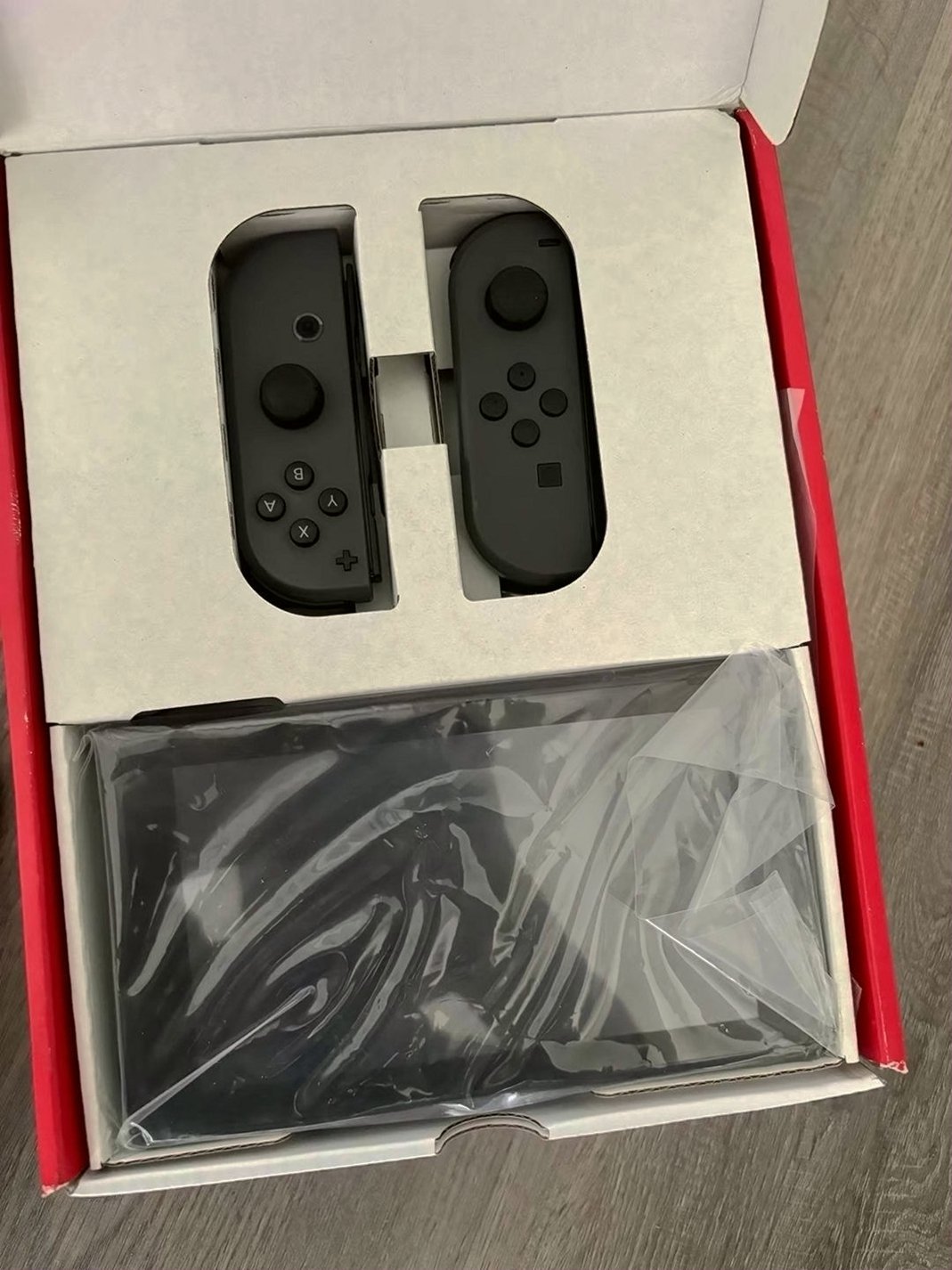 Nintendo Switch 2G31 Gray Used image 2