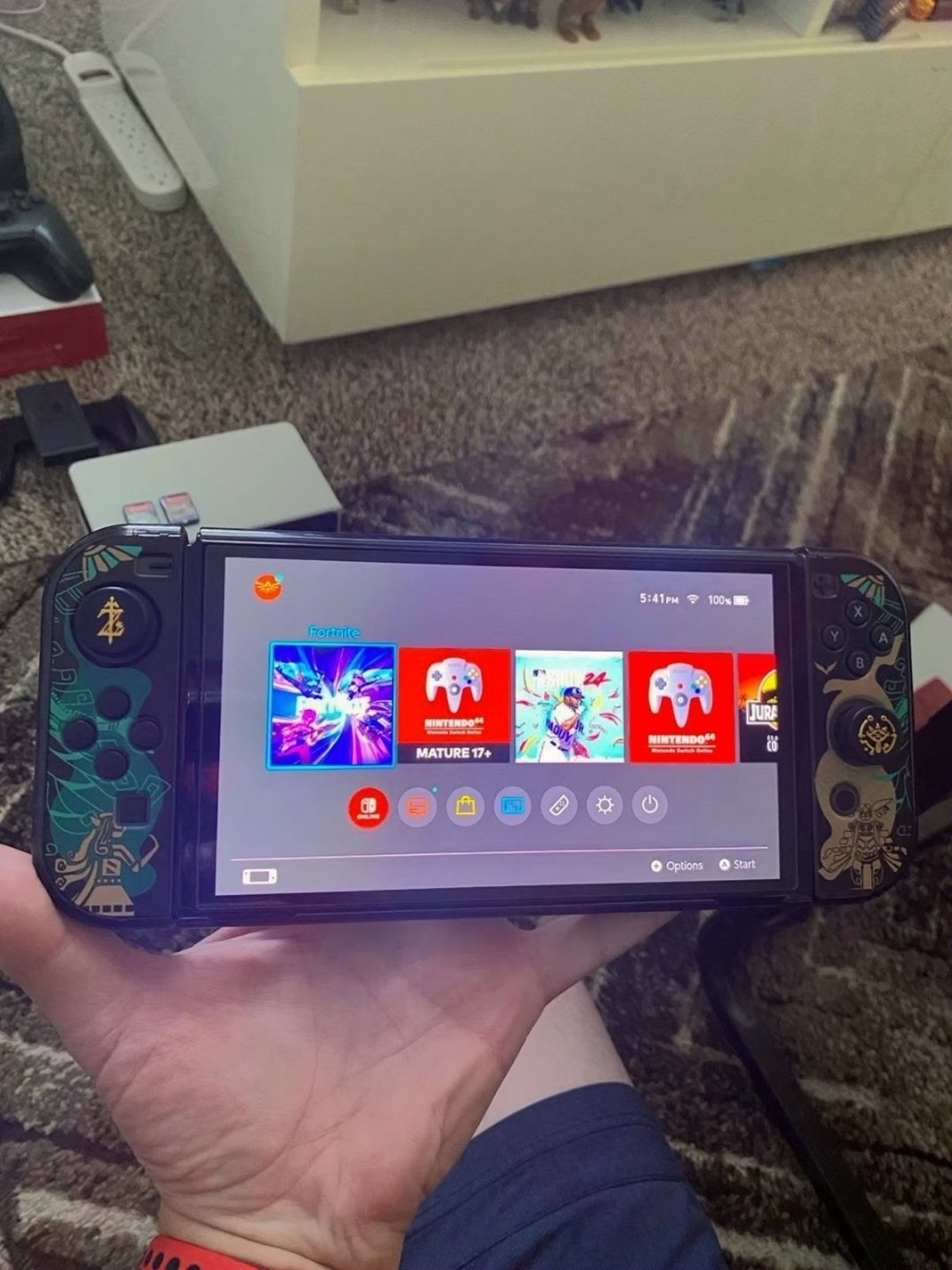 Nintendo Switch OLED Bundle 128GB Used - Like New image 2