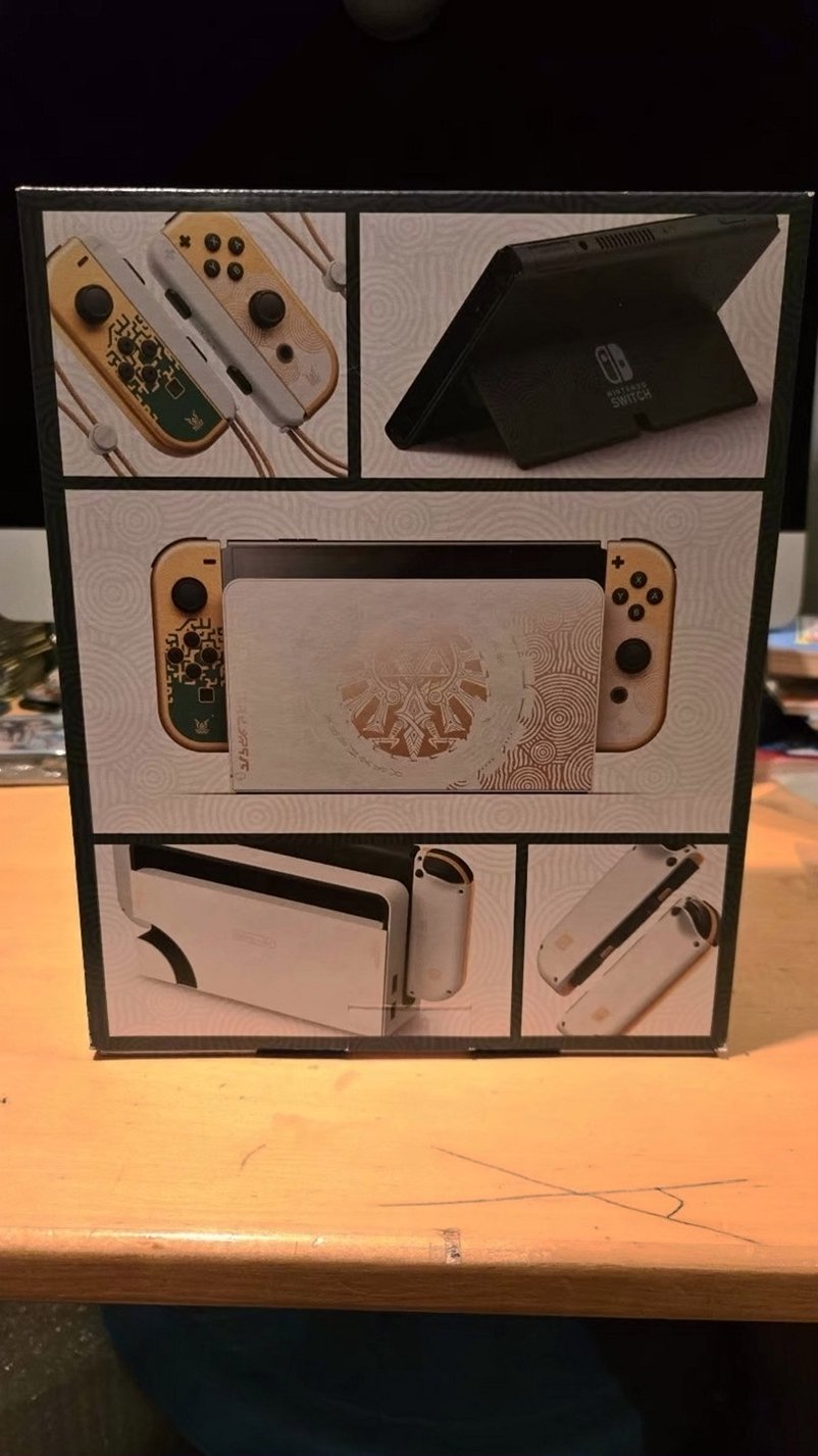 Nintendo Zelda Tears of The Kingdom Switch OLED 6W29 - Used image 2