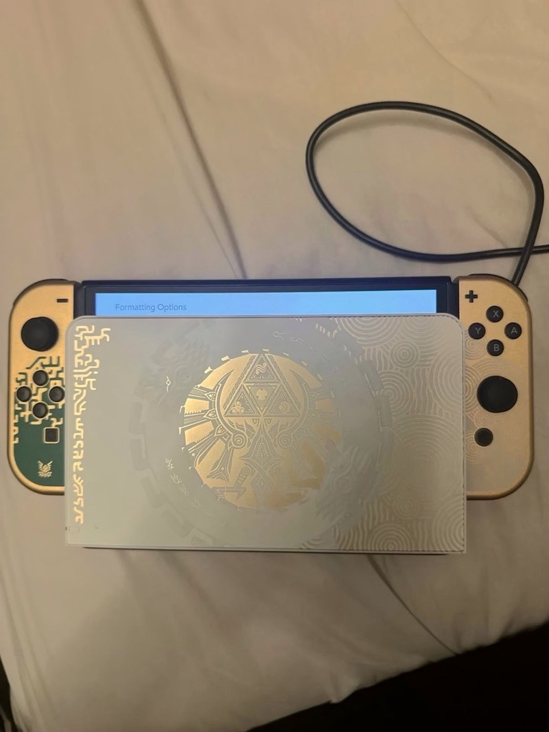Nintendo OLED Switch Zelda Edition + Game - Used image 2