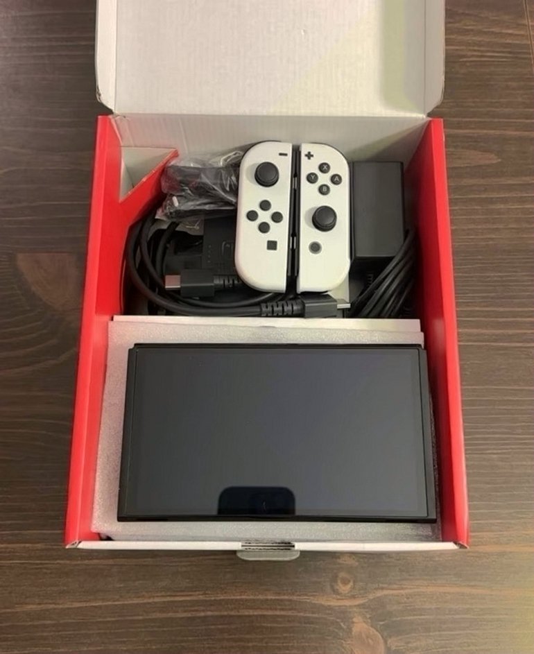 Nintendo Switch OLED 5B22 Unlocked - Used image 2