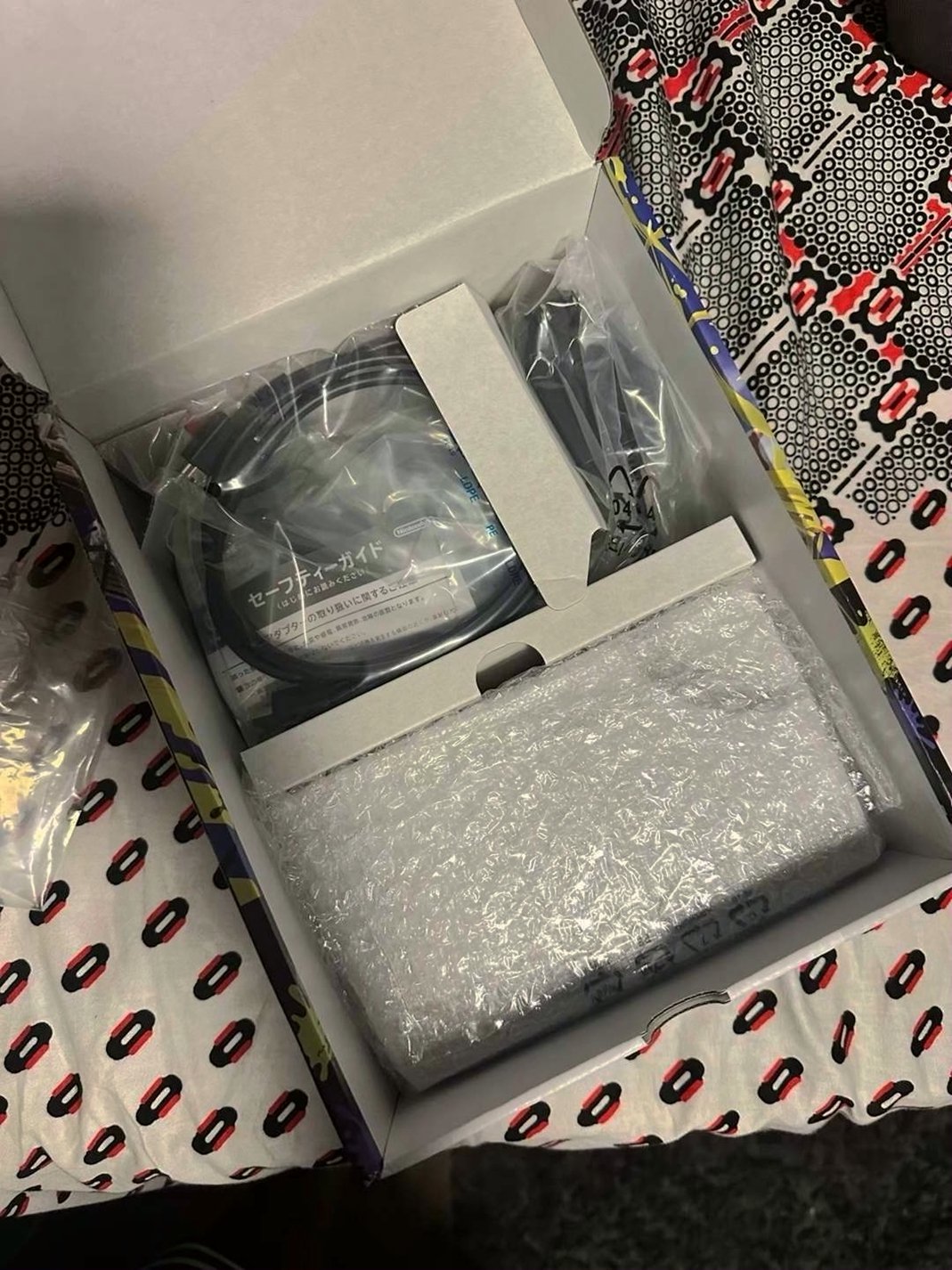 Nintendo Switch OLED Splatoon 8S72 Unlocked - Used image 4
