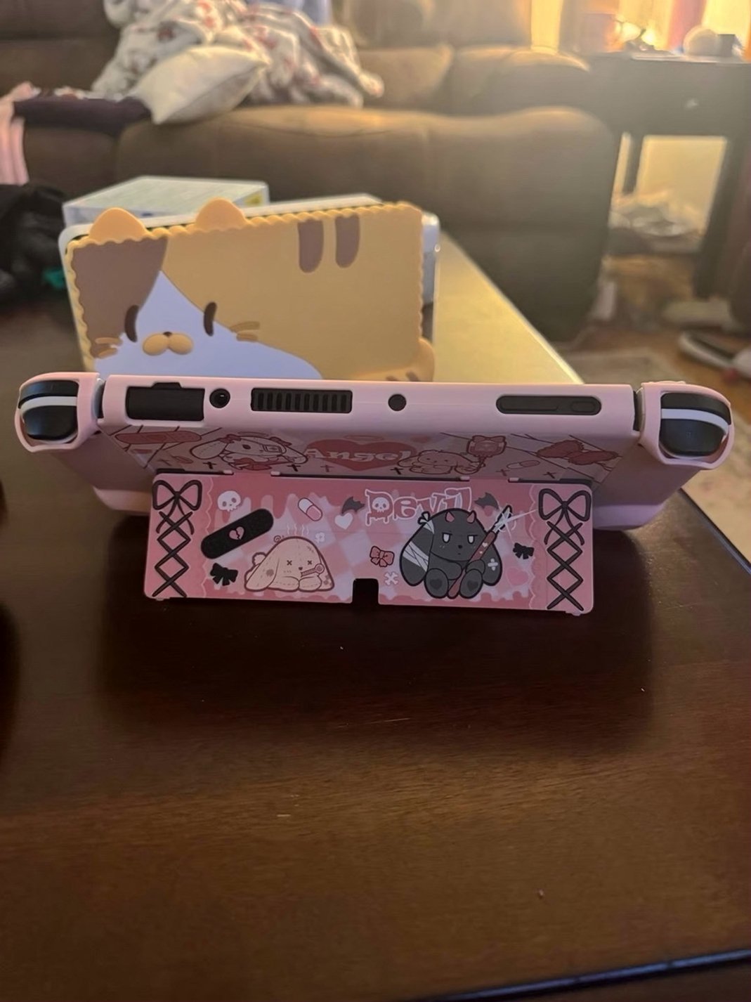 Nintendo Switch OLED White Unlocked - Used image 2