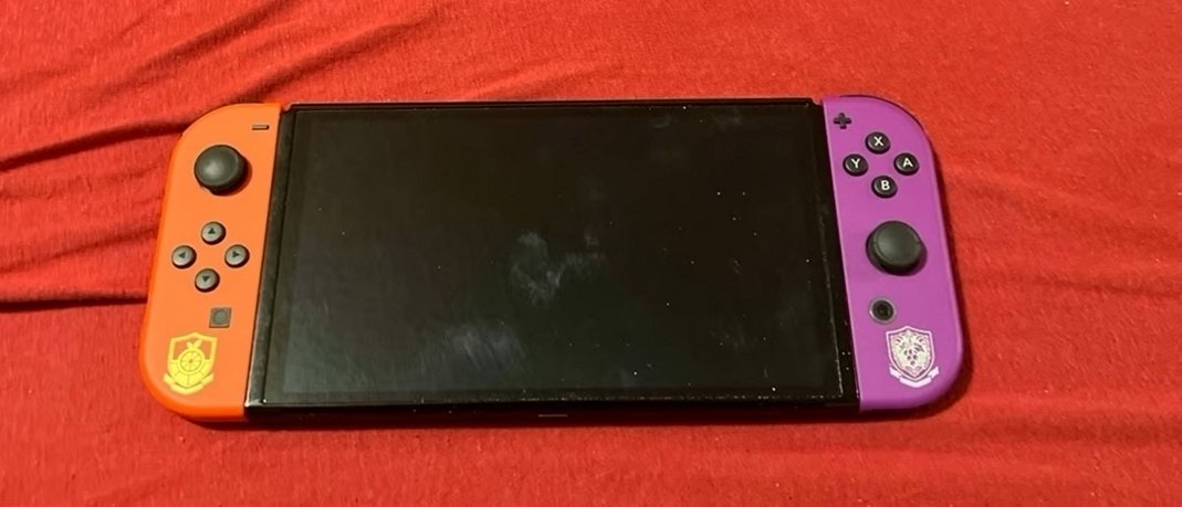 Nintendo Switch OLED Console 8P15 Unlocked - Used