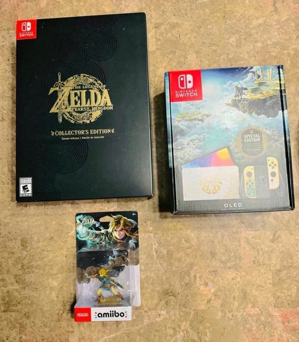 Nintendo Switch OLED The Legend of Zelda Tears of the Kingdom Collectors Bundle - Used
