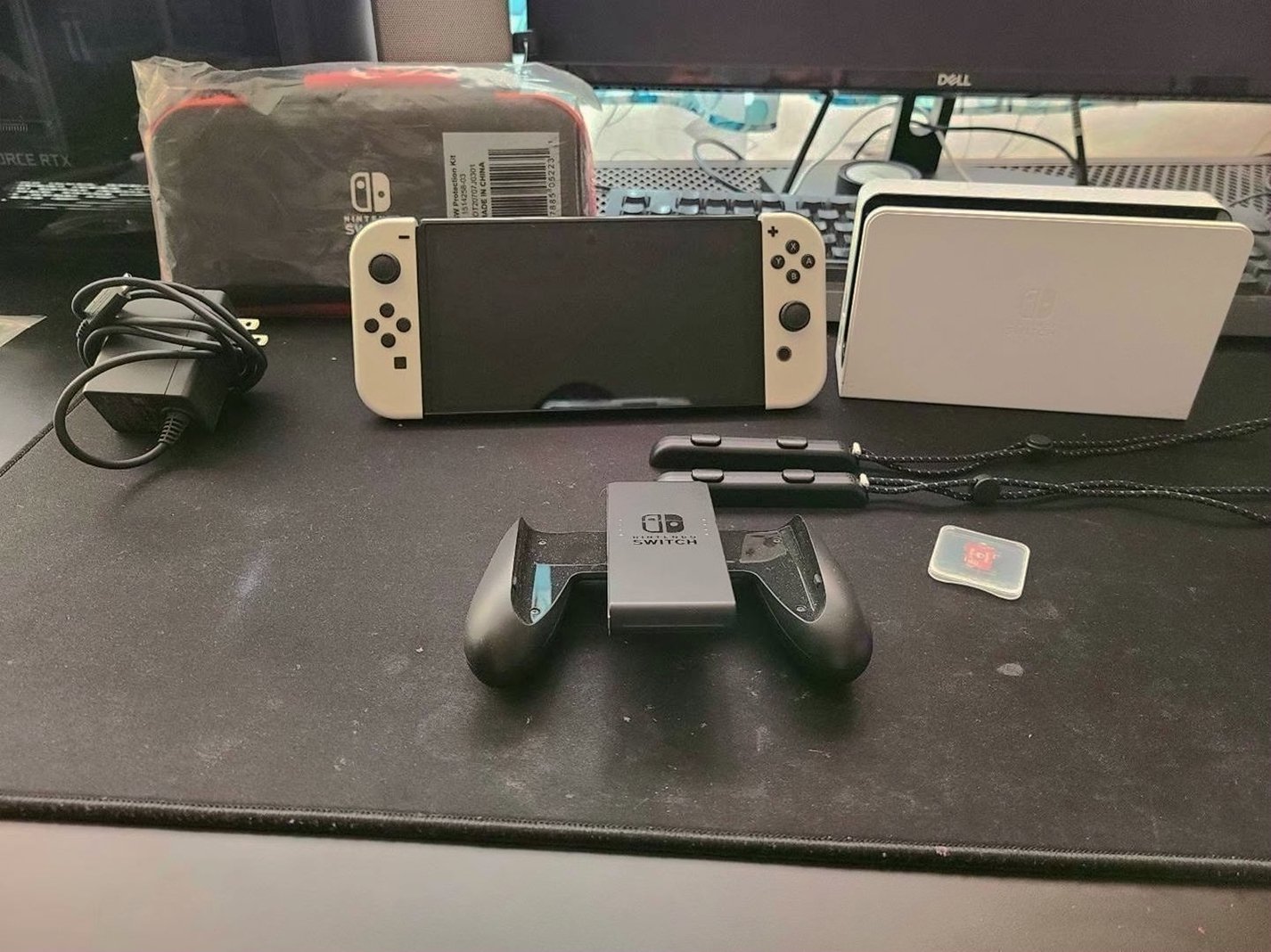 Nintendo Switch OLED 128GB White - Used