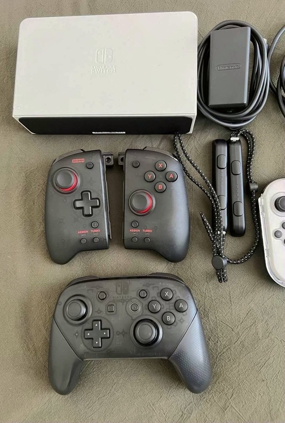 Nintendo Switch OLED 128GB Unlocked - Used image 4
