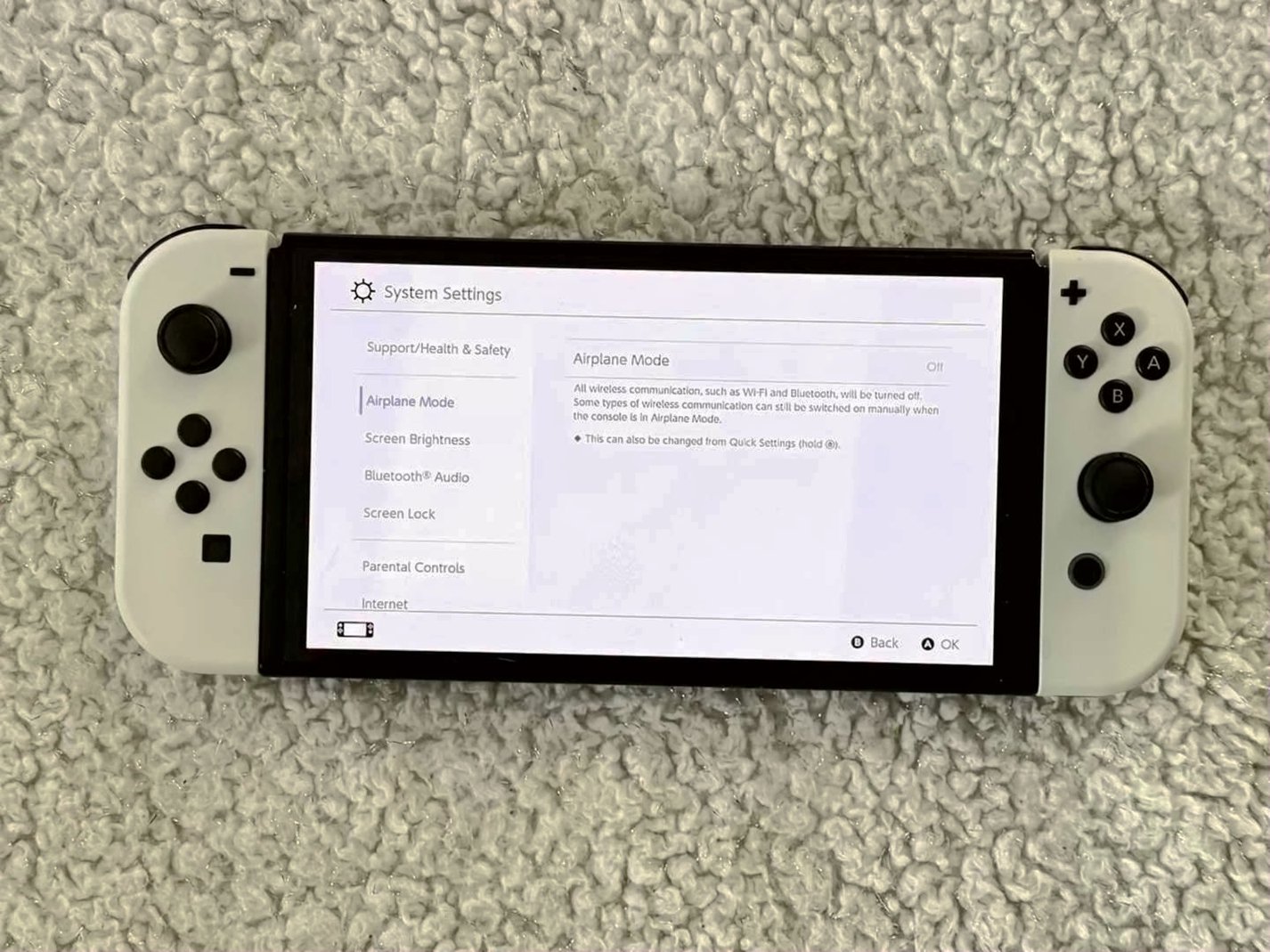Nintendo Switch OLED White Unlocked - Used image 2