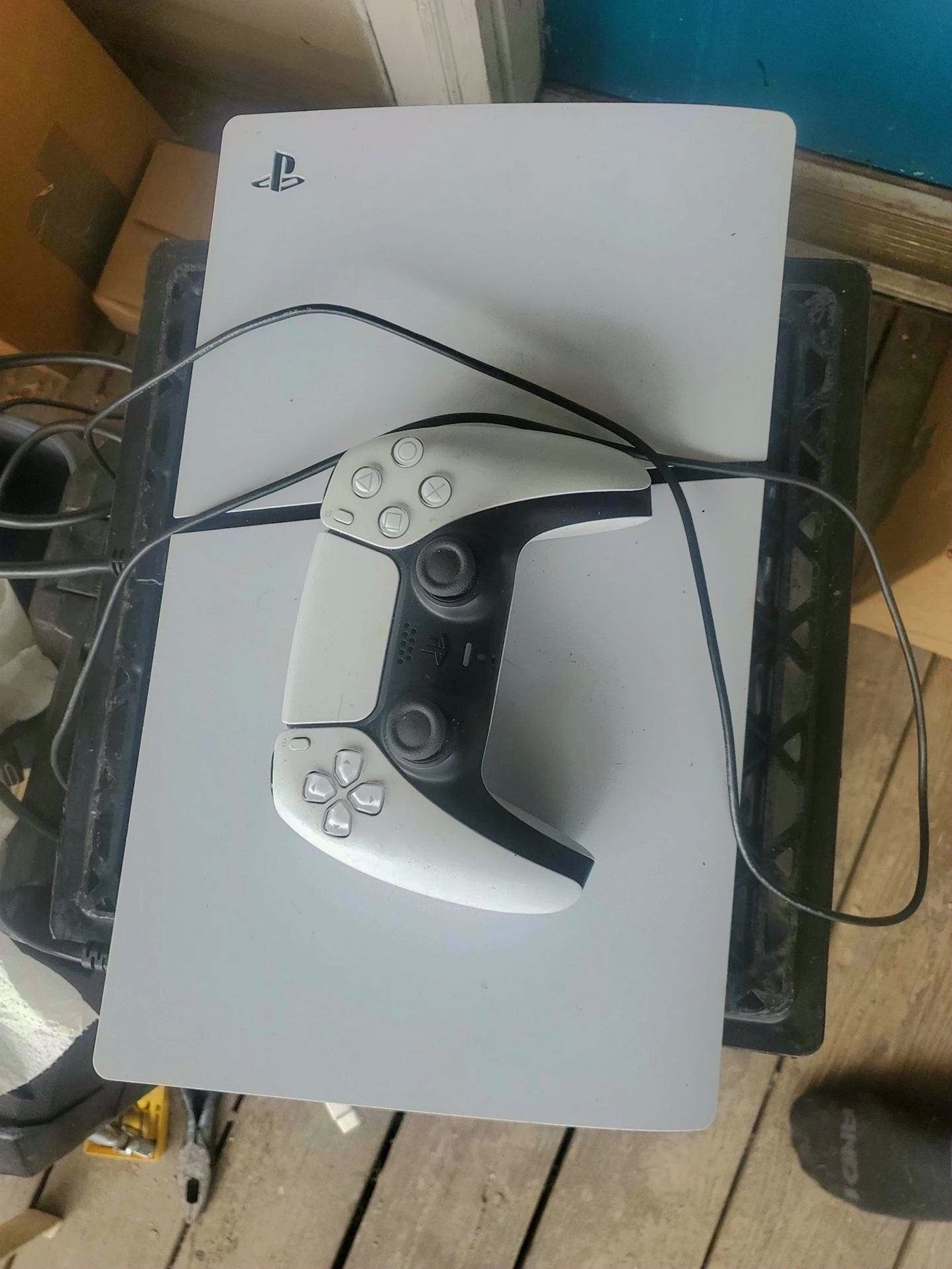 Sony PlayStation 5 Digital Edition White 825GB Unlocked - Used